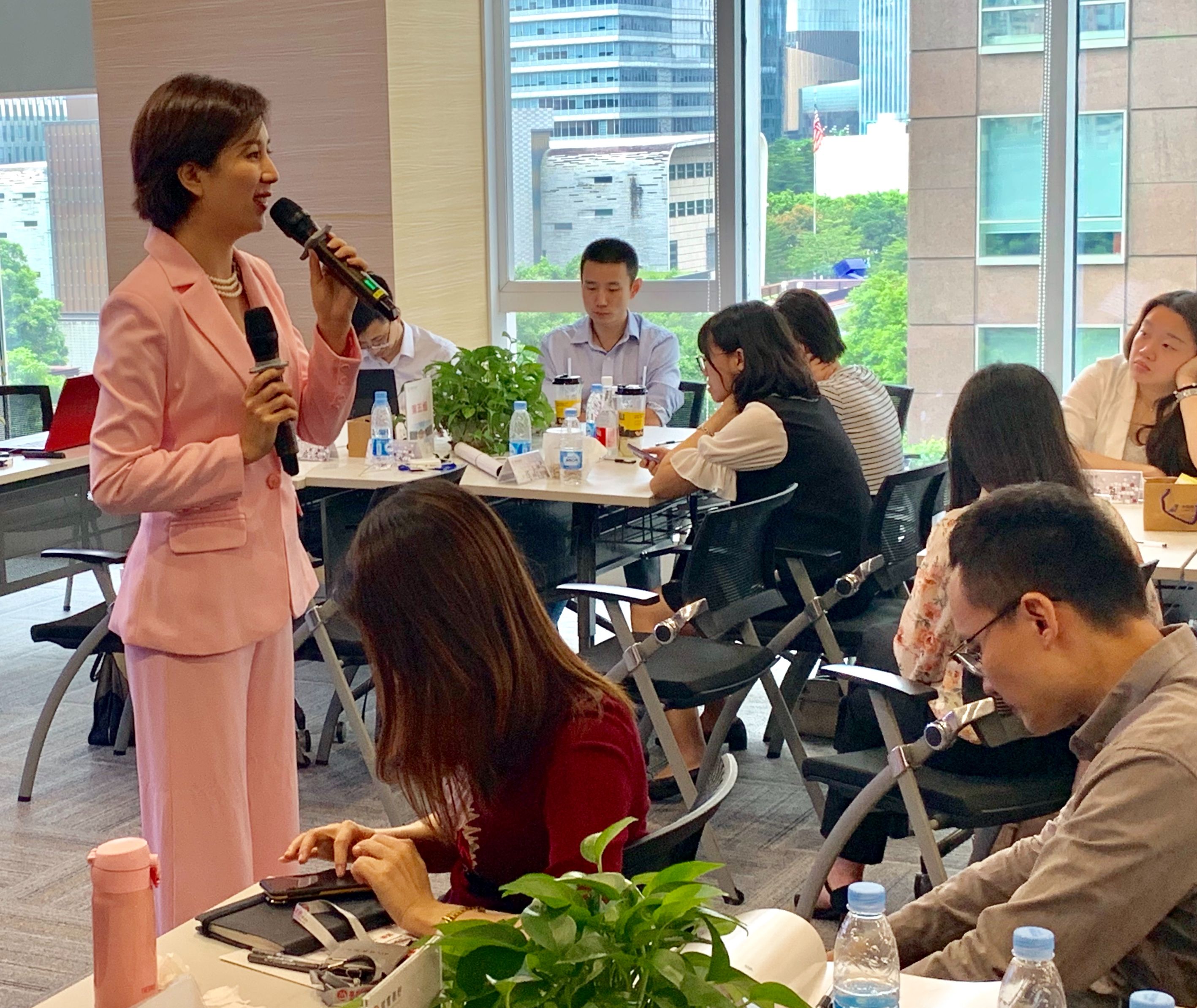 商場禮儀培訓中心：助力企業提升形象與服務效能