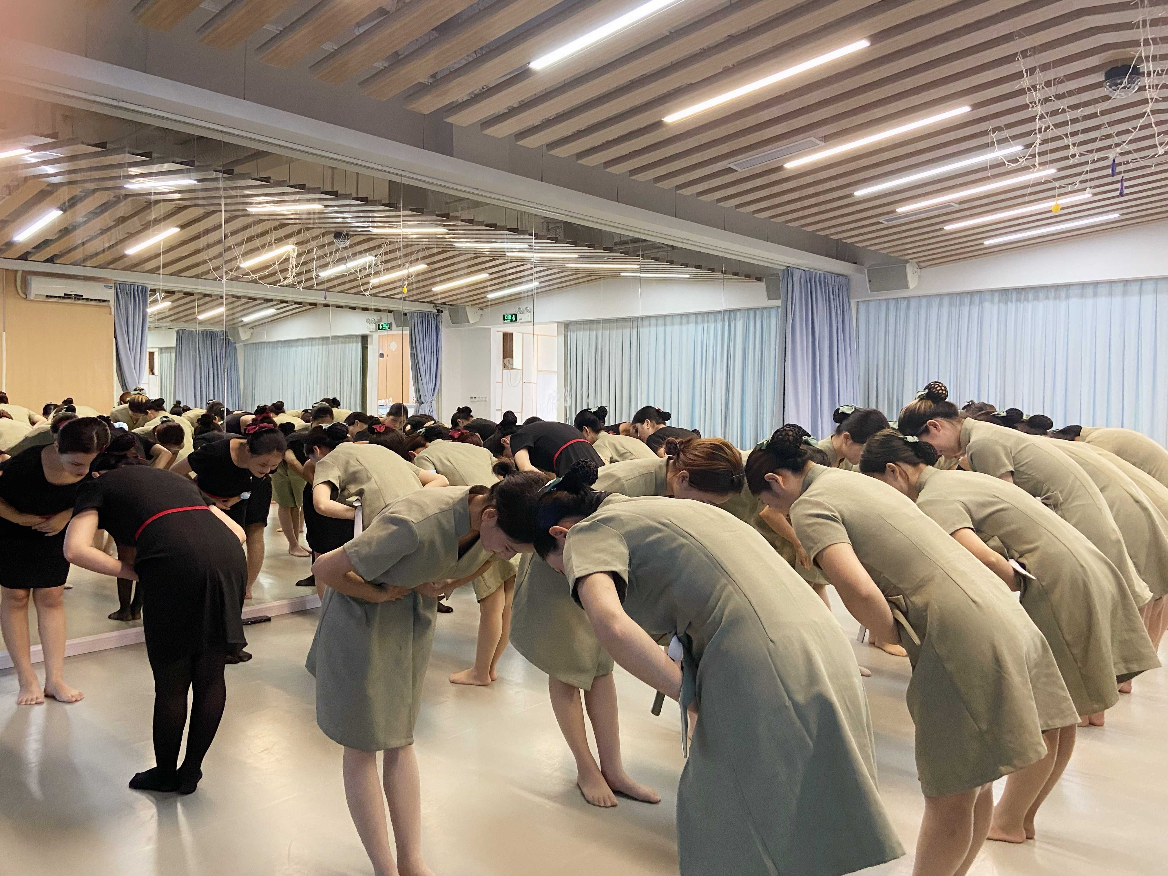 珠海培訓領導禮儀案例